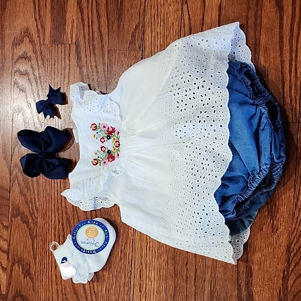 Little me 6 month top & old navy ruffled bloomers with socks and 2 bow clips
